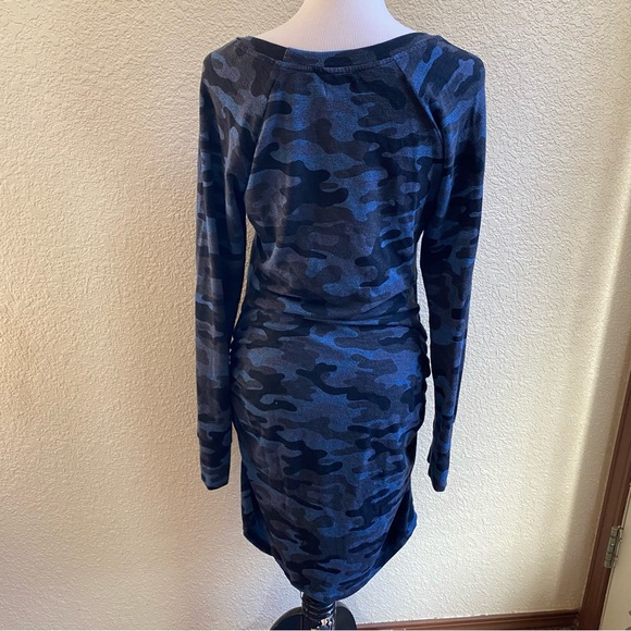 Sundry Blue Black Camo Ruched Sides Knee Length Dress Long Sleeve Casual: Large - Picture 5 of 12